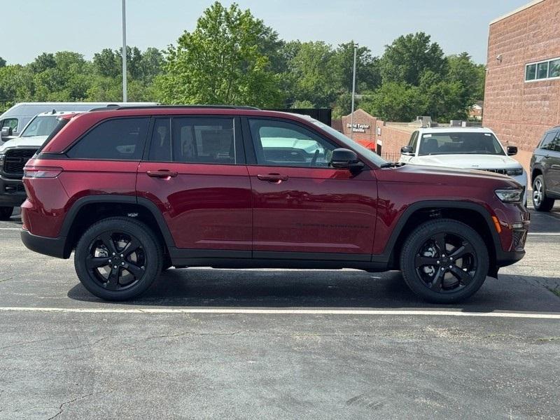 new 2025 Jeep Grand Cherokee car, priced at $50,096