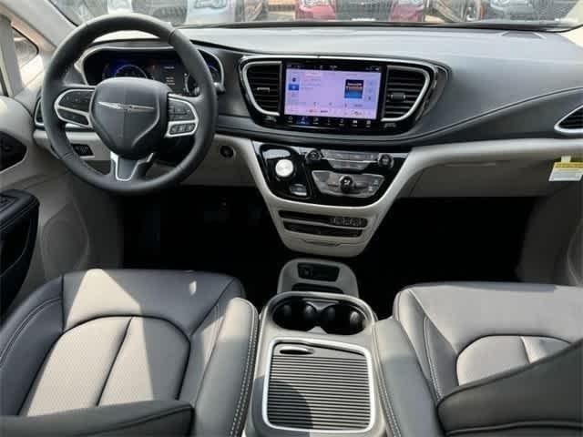 new 2024 Chrysler Pacifica car, priced at $48,340