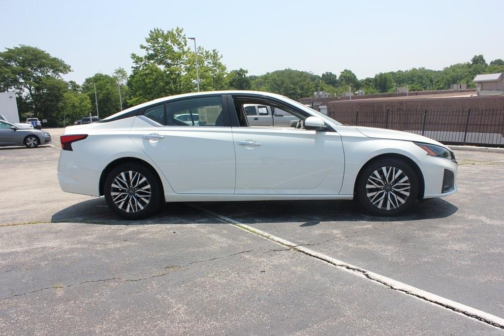 used 2023 Nissan Altima car, priced at $20,956