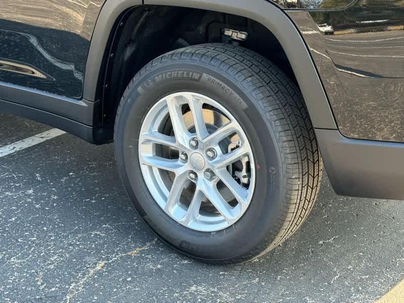 new 2025 Jeep Grand Cherokee L car, priced at $40,708