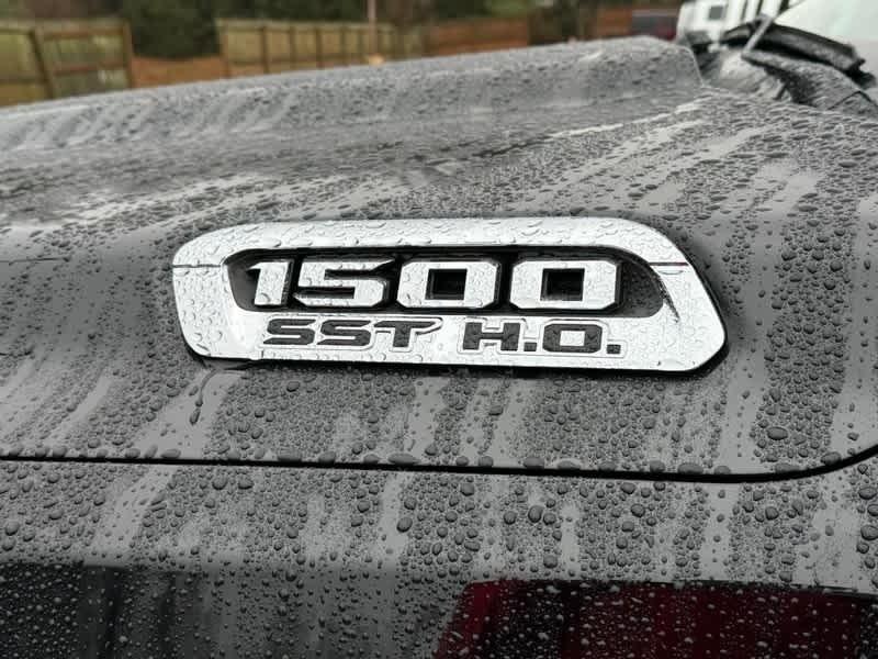 new 2025 Ram 1500 car, priced at $65,872