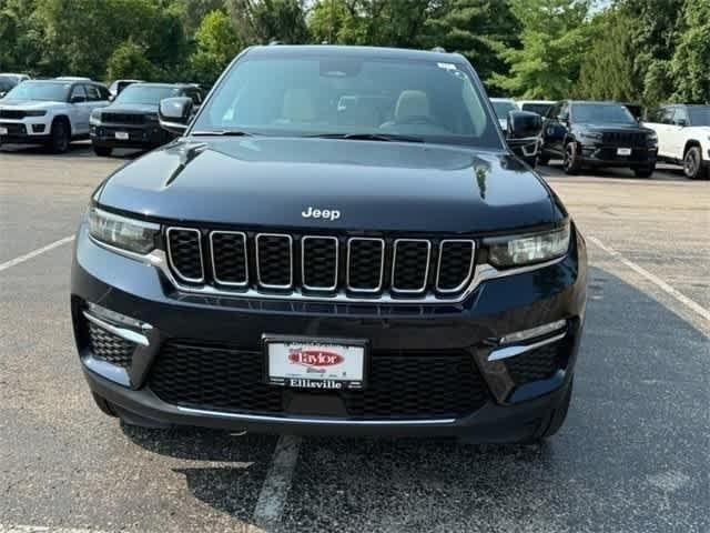 new 2024 Jeep Grand Cherokee car, priced at $46,000