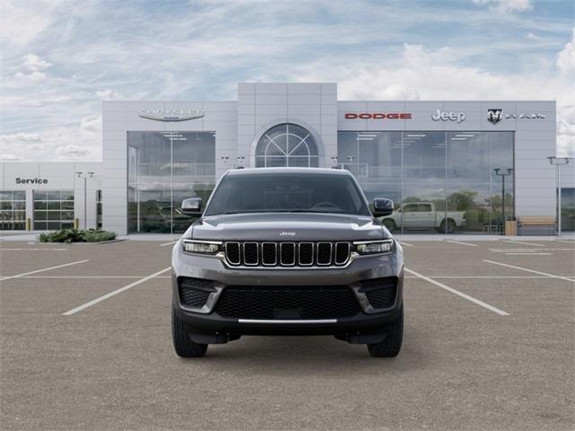 new 2025 Jeep Grand Cherokee car, priced at $37,744