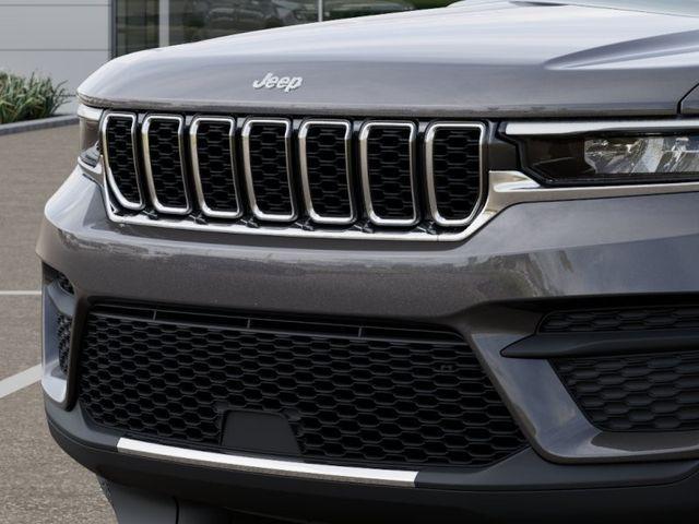 new 2025 Jeep Grand Cherokee car, priced at $37,744