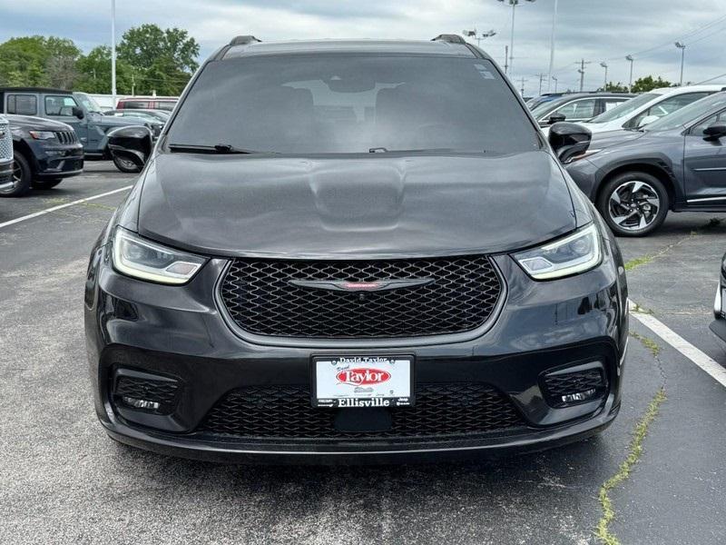 used 2021 Chrysler Pacifica Hybrid car, priced at $29,723