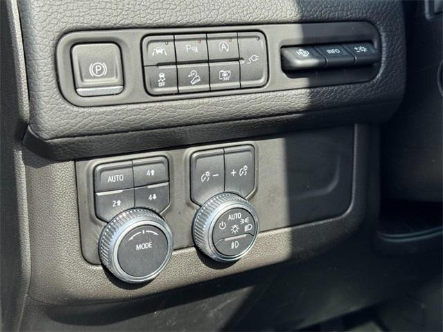 used 2022 GMC Yukon car, priced at $52,911
