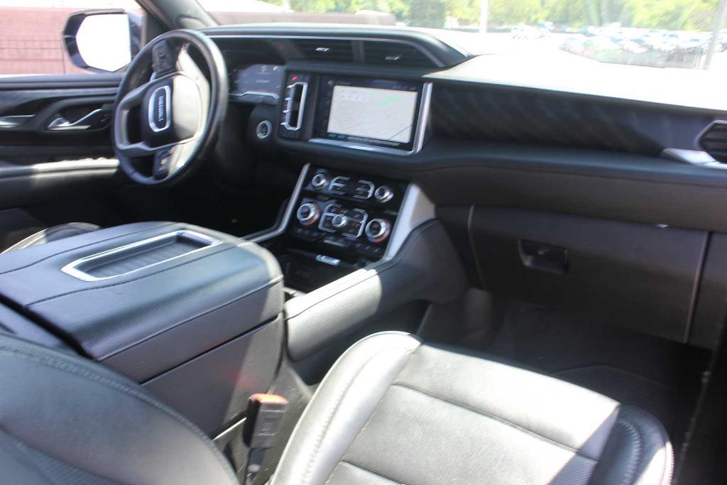 used 2022 GMC Yukon car, priced at $56,879