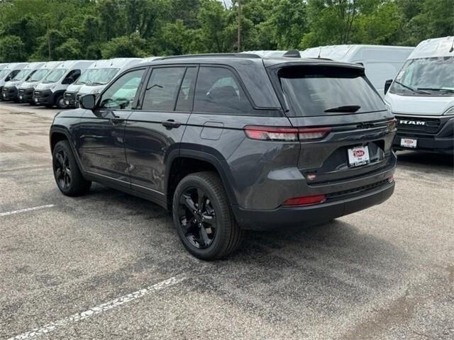 new 2024 Jeep Grand Cherokee car, priced at $48,688