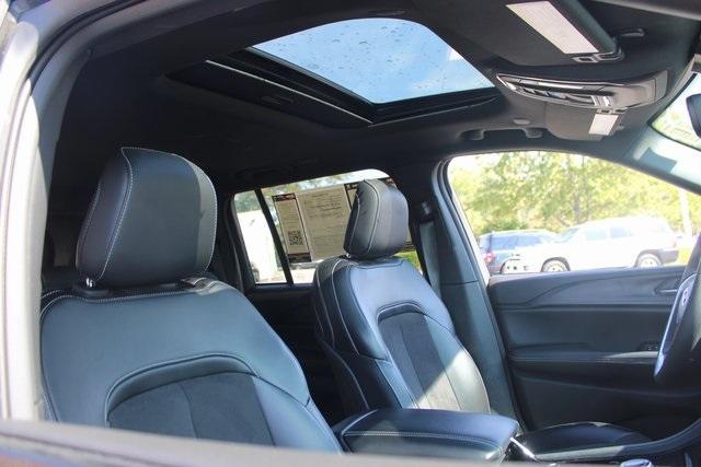used 2023 Jeep Grand Cherokee car, priced at $37,548