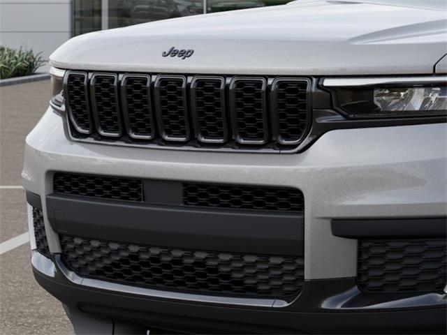 new 2025 Jeep Grand Cherokee L car, priced at $41,997