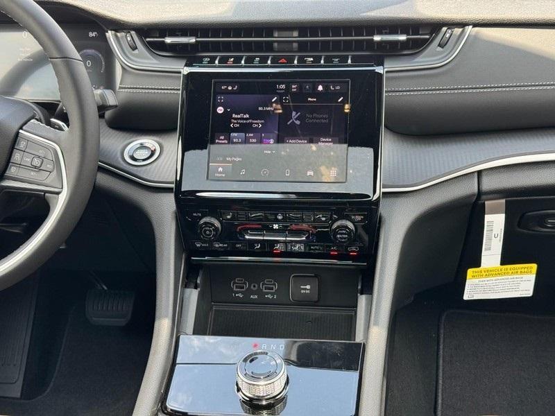 new 2025 Jeep Grand Cherokee car, priced at $35,496