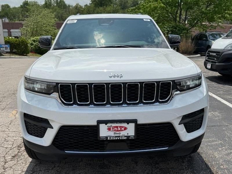 new 2025 Jeep Grand Cherokee car, priced at $35,496