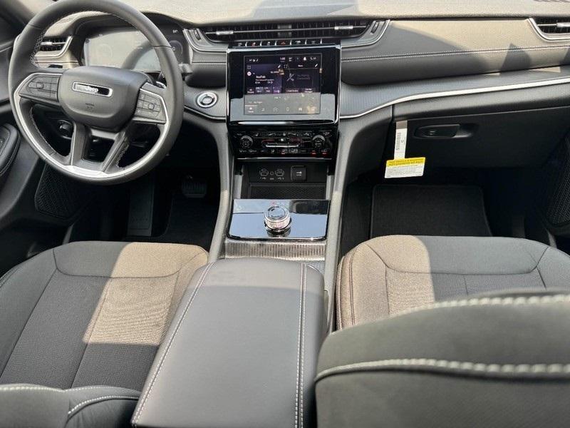 new 2025 Jeep Grand Cherokee car, priced at $35,496