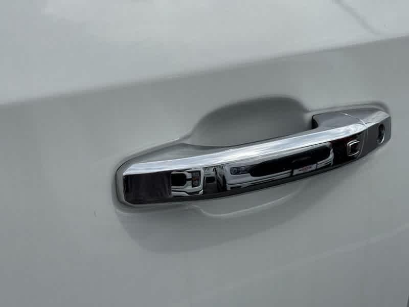 used 2024 GMC Sierra 1500 car, priced at $45,711