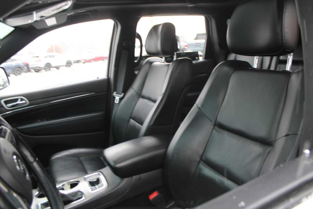 used 2021 Jeep Grand Cherokee car, priced at $30,978