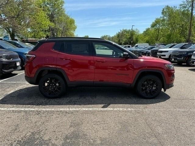 new 2024 Jeep Compass car, priced at $29,368