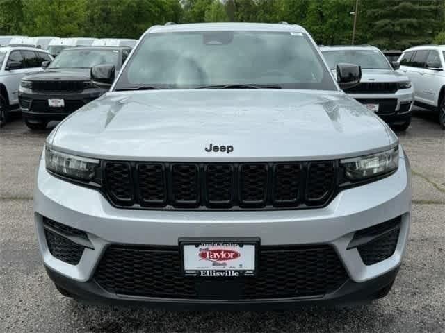 new 2024 Jeep Grand Cherokee car, priced at $40,755