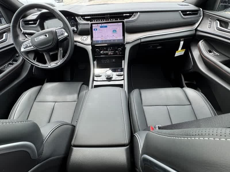 new 2025 Jeep Grand Cherokee car, priced at $58,834