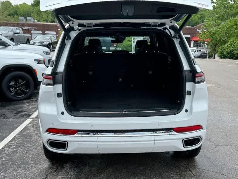 new 2025 Jeep Grand Cherokee car, priced at $58,834