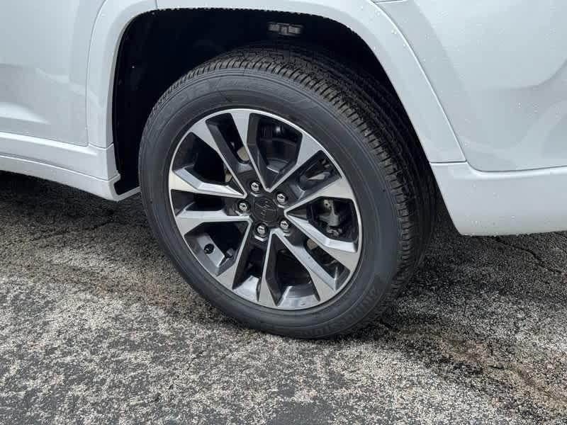 new 2025 Jeep Grand Cherokee car, priced at $58,834