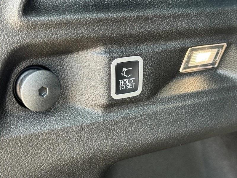 new 2025 Jeep Grand Cherokee L car, priced at $45,249