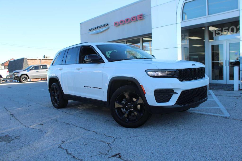 used 2023 Jeep Grand Cherokee car, priced at $34,998