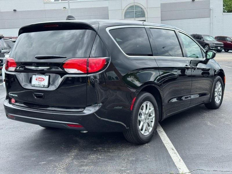 new 2025 Chrysler Voyager car, priced at $40,113