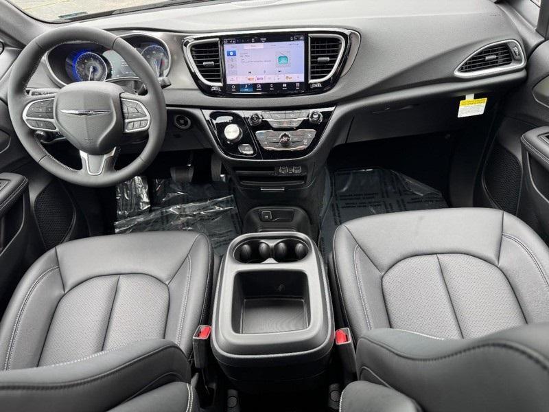 new 2025 Chrysler Voyager car, priced at $40,113