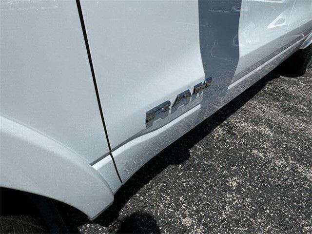 new 2025 Ram 1500 car, priced at $57,593