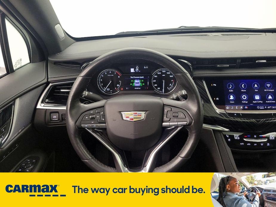 used 2023 Cadillac XT6 car, priced at $34,998