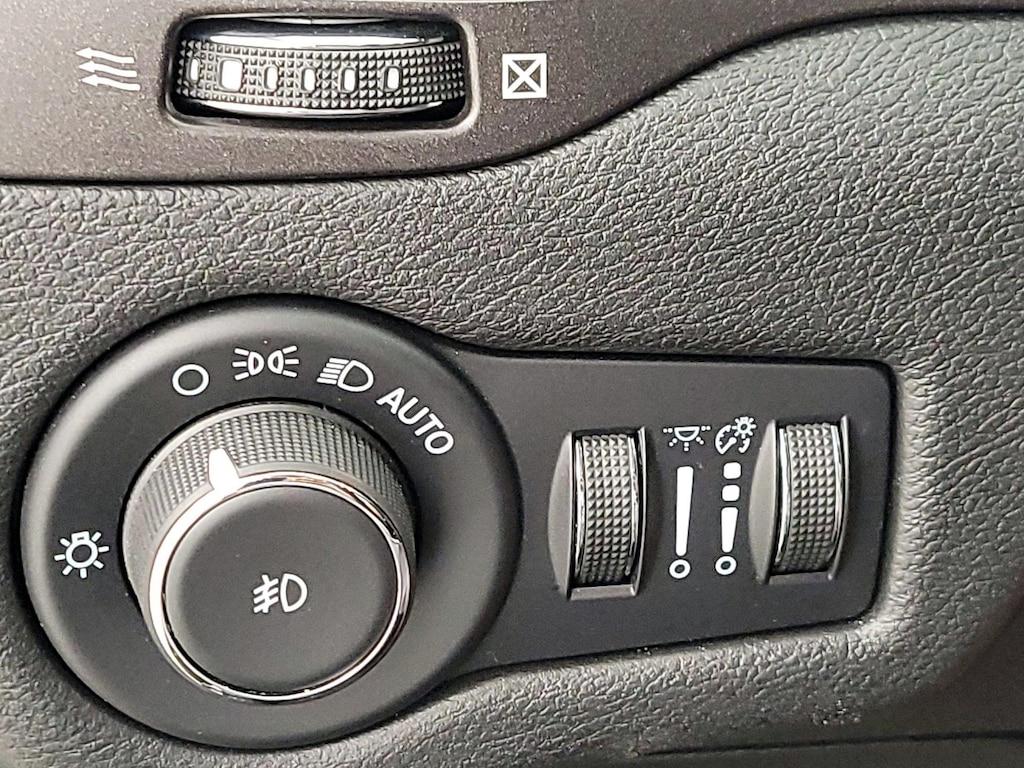 used 2022 Jeep Cherokee car, priced at $26,998