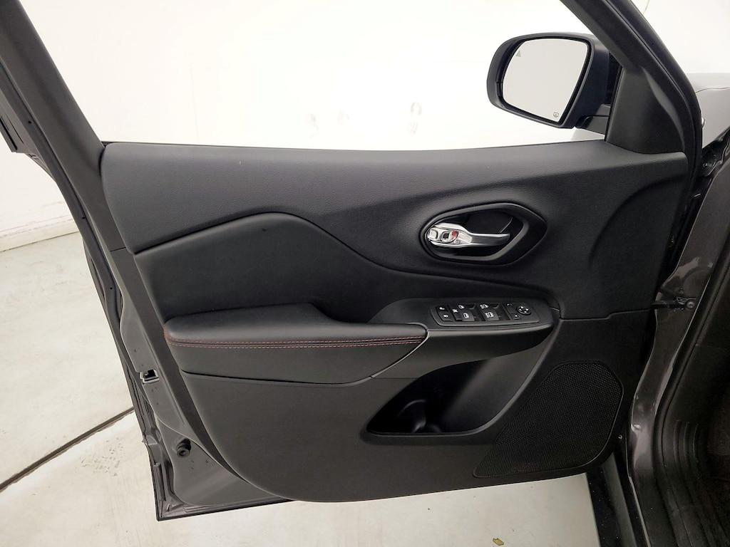 used 2022 Jeep Cherokee car, priced at $26,998