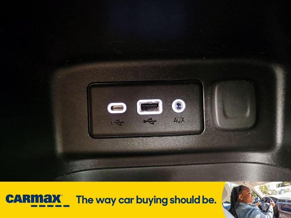 used 2021 Chevrolet Equinox car, priced at $21,998