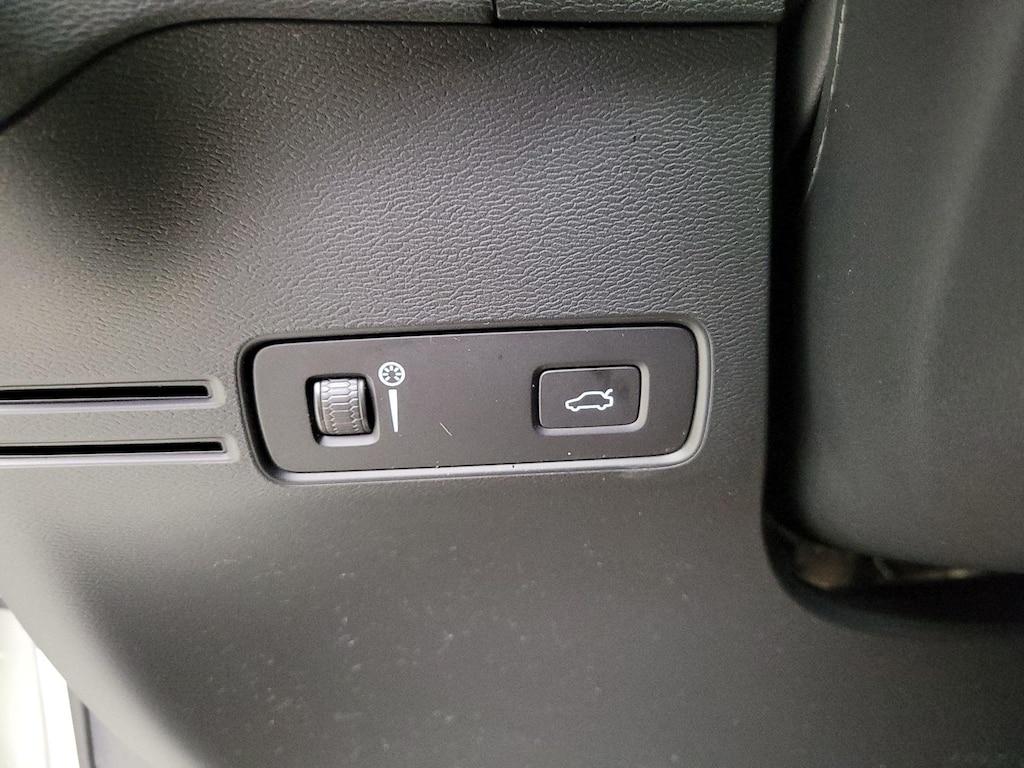 used 2021 Volvo XC40 car, priced at $27,998