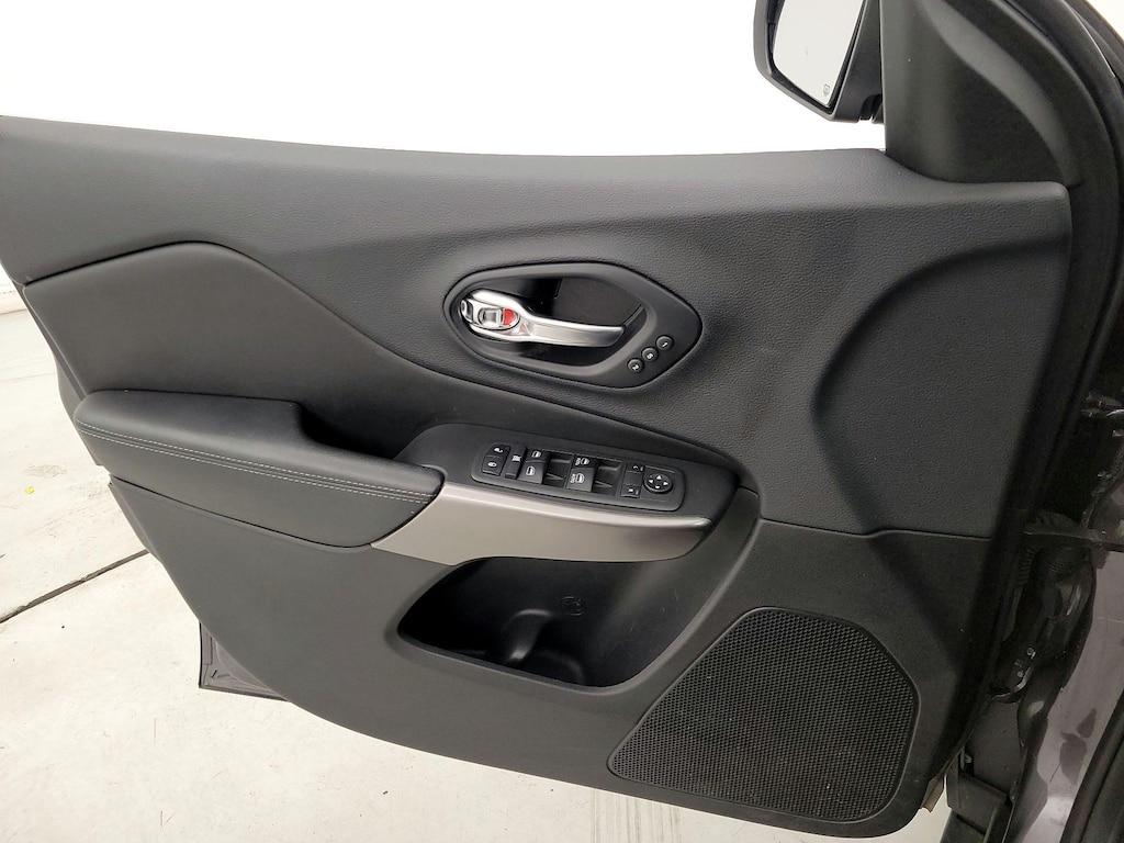 used 2019 Jeep Cherokee car, priced at $19,998