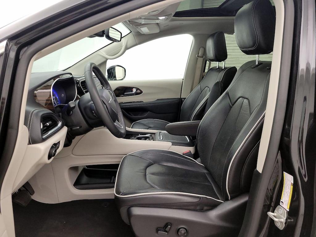 used 2023 Chrysler Pacifica car, priced at $30,998