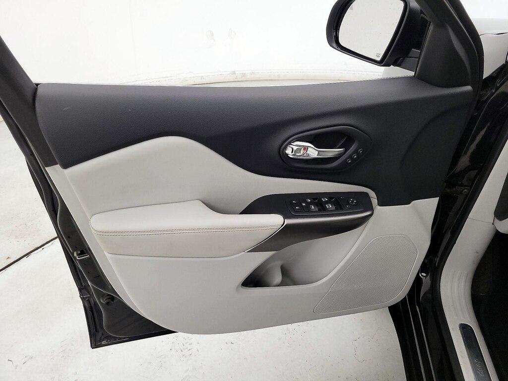 used 2019 Jeep Cherokee car, priced at $24,998