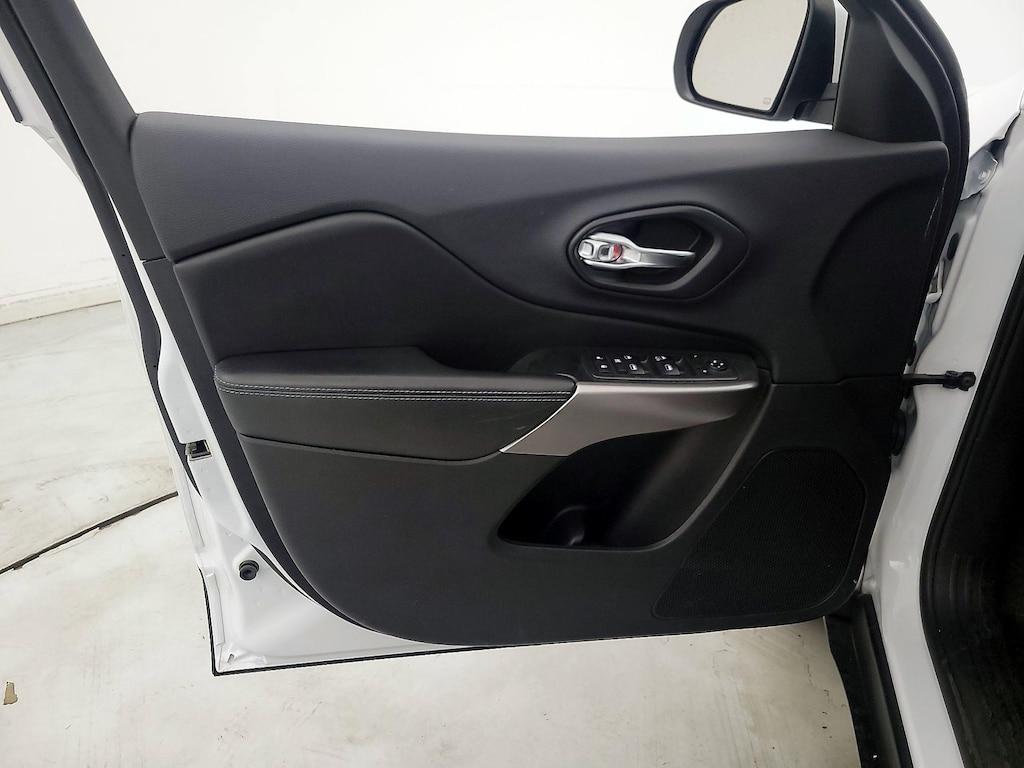 used 2019 Jeep Cherokee car, priced at $18,998
