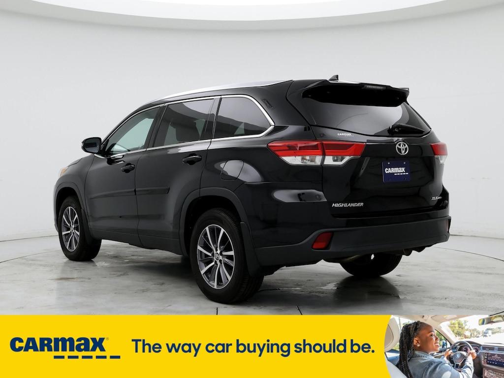 used 2019 Toyota Highlander car, priced at $25,998