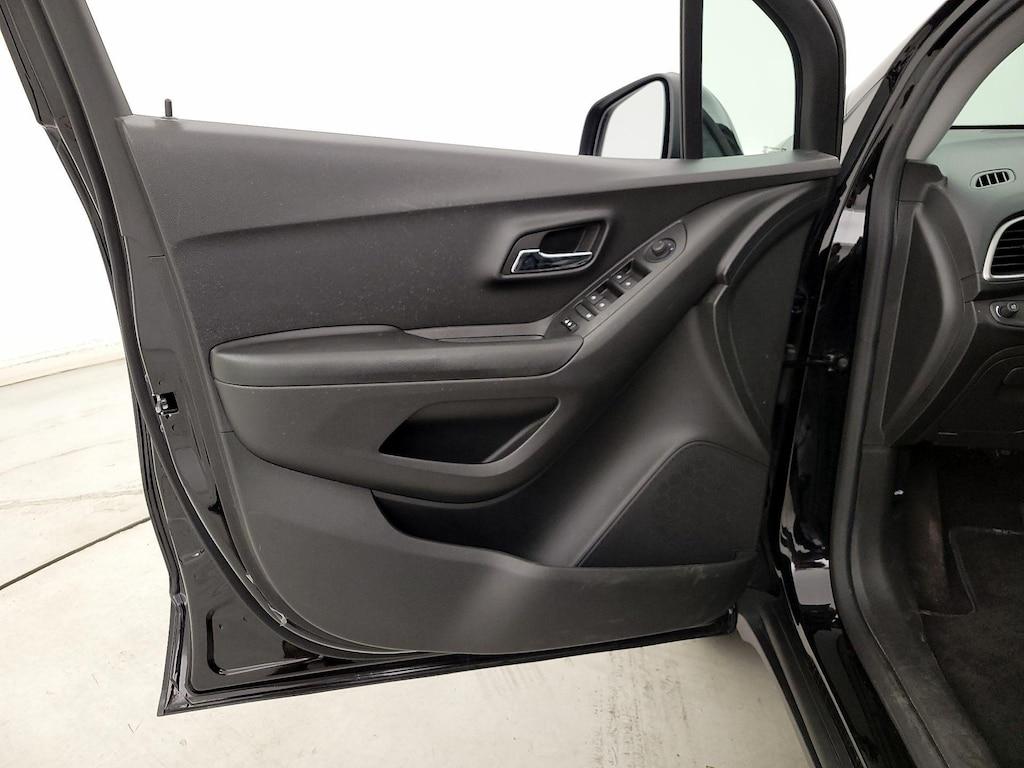 used 2022 Chevrolet Trax car, priced at $18,998