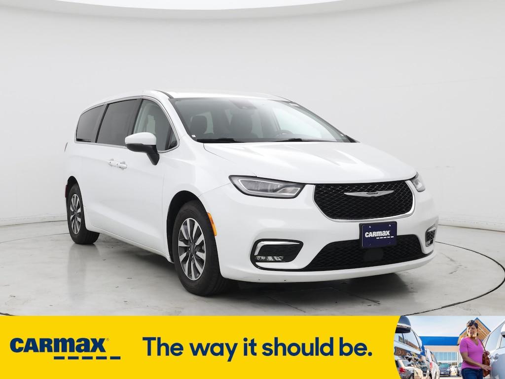 used 2023 Chrysler Pacifica Hybrid car, priced at $29,998