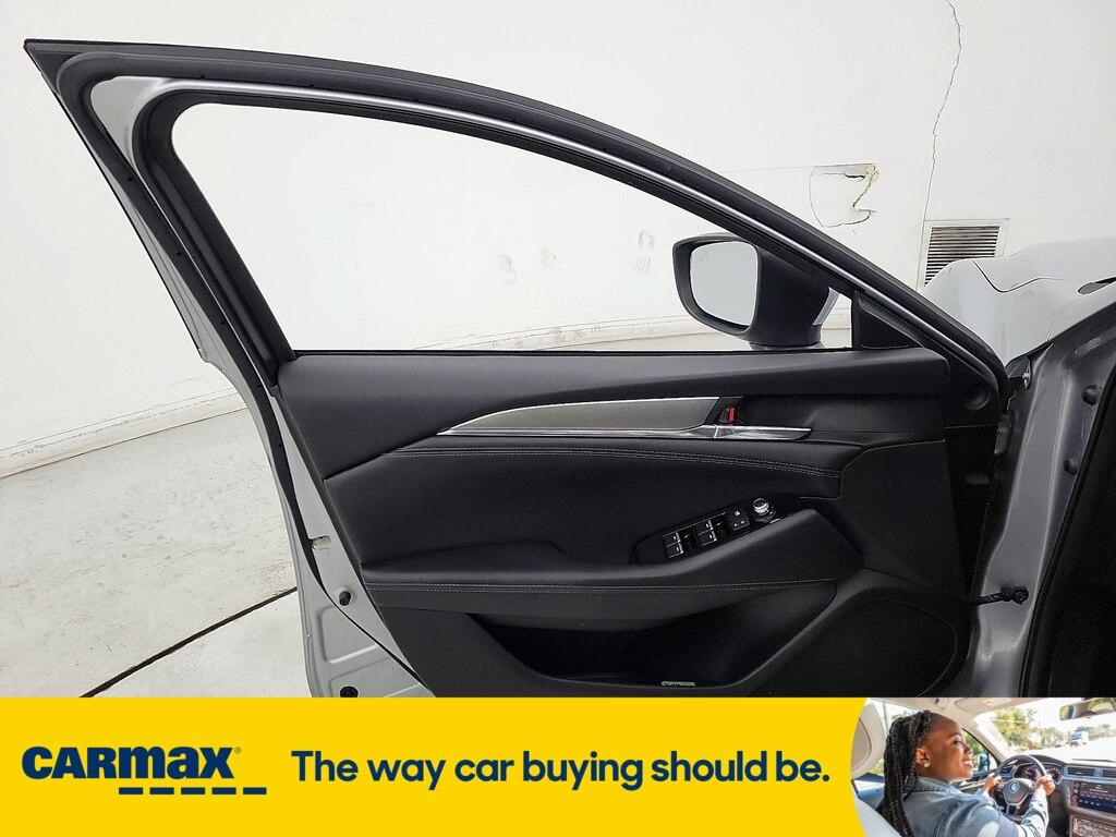 used 2018 Mazda Mazda6 car, priced at $17,998