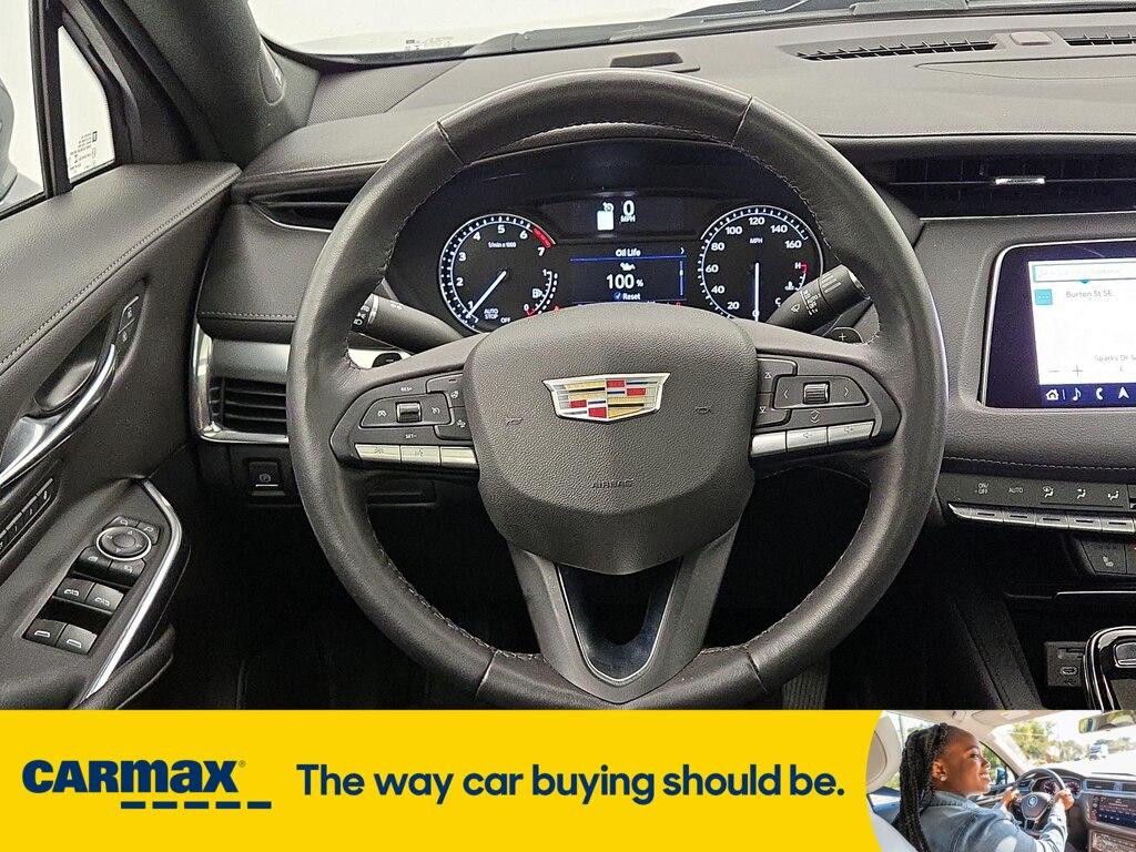 used 2023 Cadillac XT4 car, priced at $32,998
