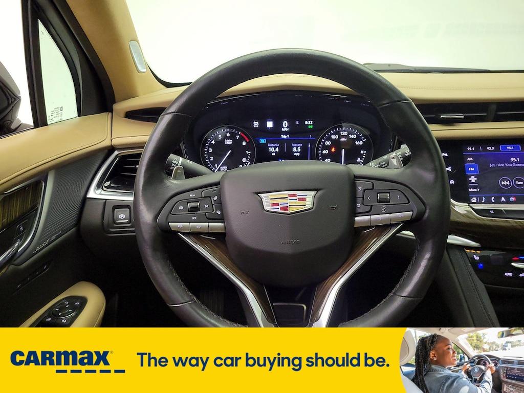 used 2020 Cadillac XT6 car, priced at $32,998