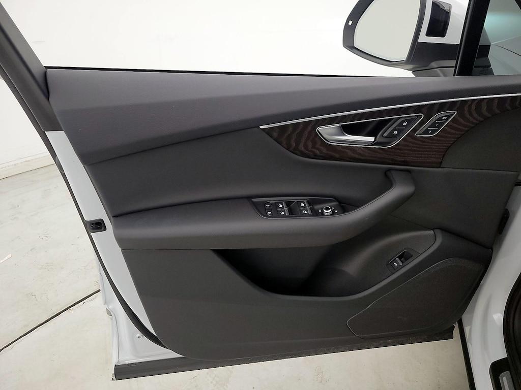 used 2022 Audi Q7 car, priced at $39,998