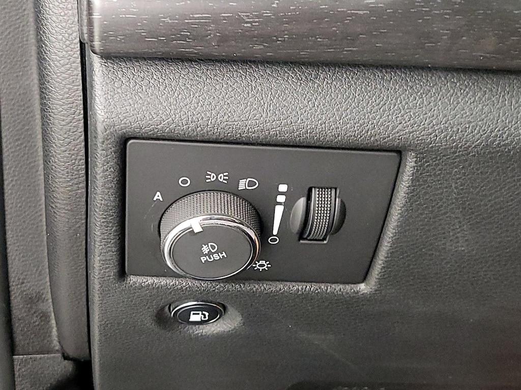 used 2015 Jeep Grand Cherokee car, priced at $15,998