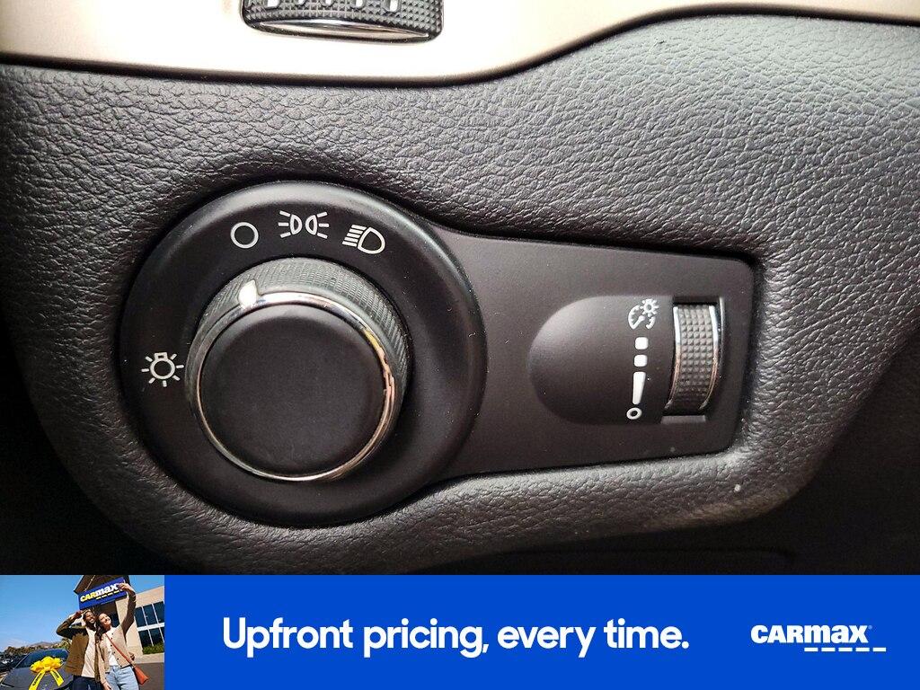 used 2016 Jeep Cherokee car, priced at $14,998