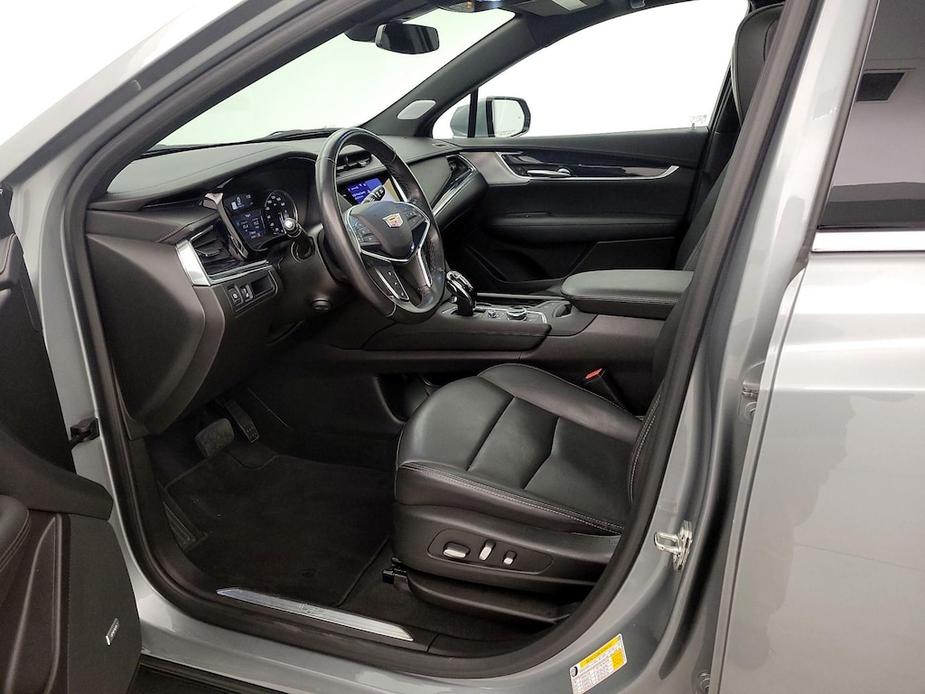 used 2023 Cadillac XT5 car, priced at $34,998