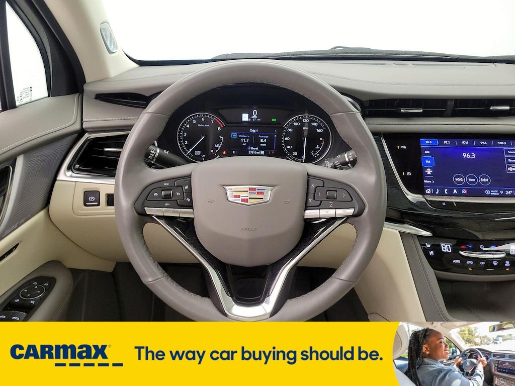 used 2023 Cadillac XT6 car, priced at $41,998