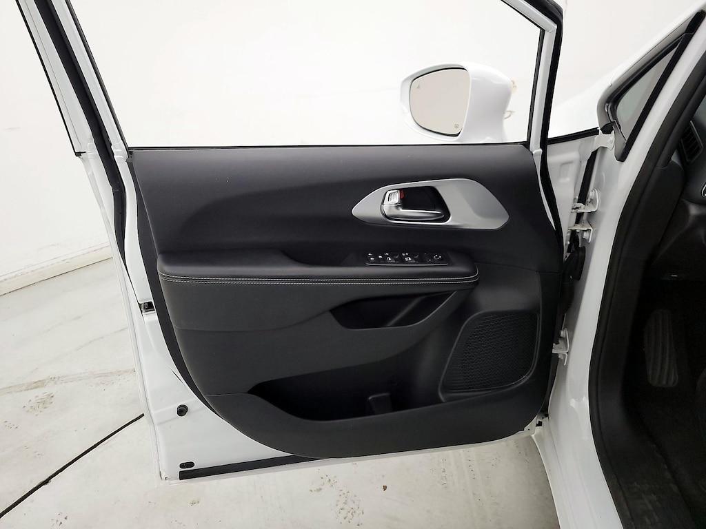 used 2019 Chrysler Pacifica car, priced at $25,998
